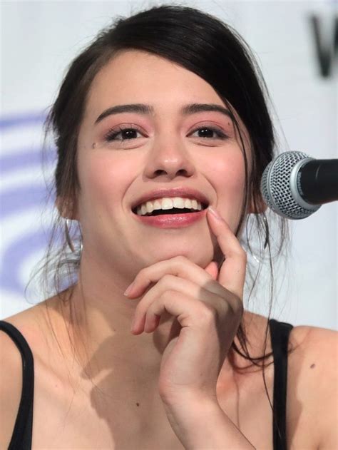 'prey' actress amber midthunder responds to 'haters' who categorised ...