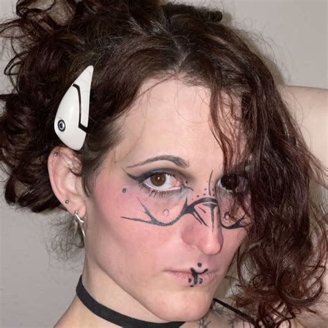 Isaka · Artist Profile