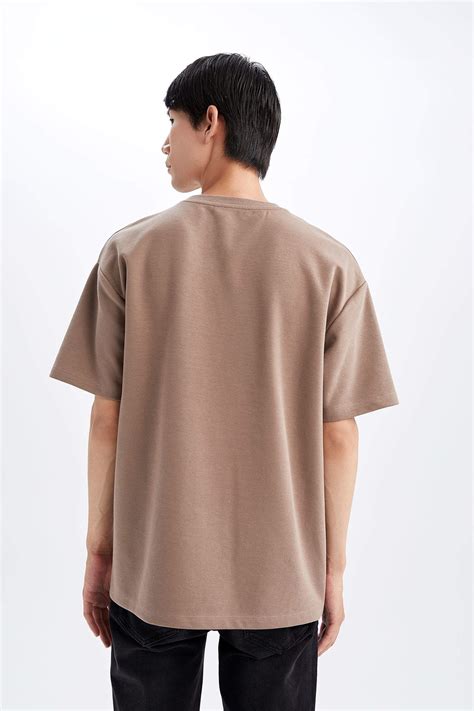 Brown MEN Boxy Fit Crew Neck Printed T-Shirt 2679845 | DeFacto