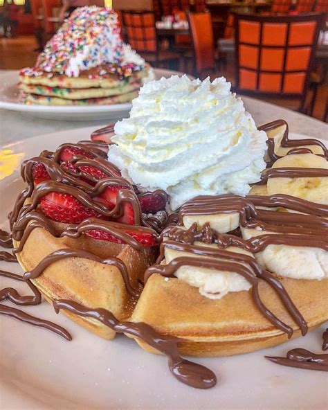 Pin by Fuoggy on еда | Cafe food, Sweet snacks recipes, Yummy comfort food