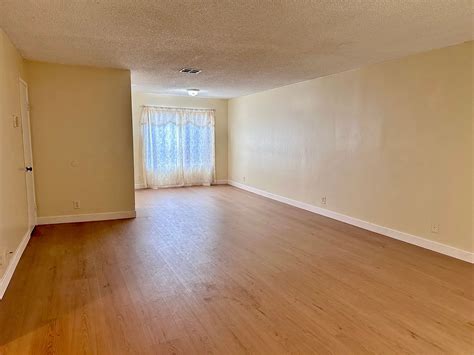 8926 Columbus Ave #3, North Hills, CA 91343 | Zillow