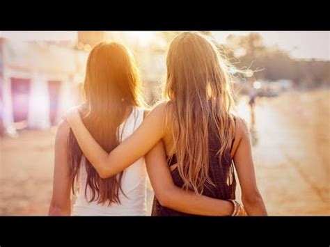 Всё о женской дружбе & Партизанка - YouTube