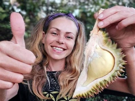 Vegan raw food influencer Zhanna Samsonova reportedly dies of ...