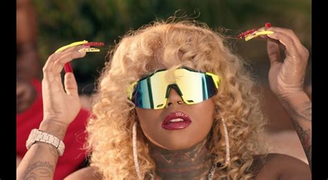 Jucee Froot - "Could Never" [VIDEO]