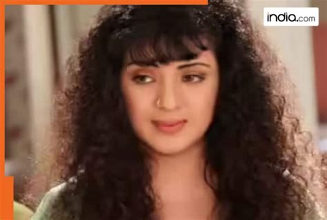 muslim actress married  gujarati man converted  hinduism