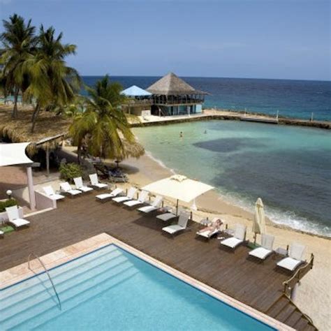 Avila Hotel reviews, photos - Pietermaai - Curaçao - GayCities Curaçao