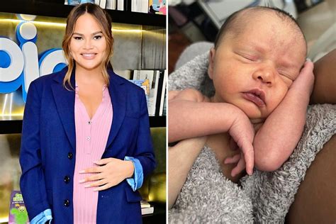 Chrissy Teigen Shares Sweet Video of Her and John Legend's Baby Esti ...