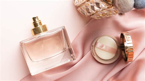 powdery perfumes   standout signature scent
