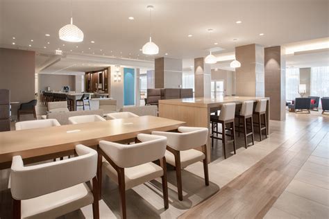 Holiday Inn LOS ANGELES - LAX AIRPORT | Qantas Hotels