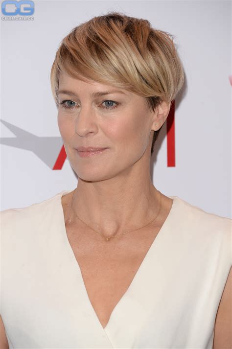 Robin Wright nude pictures, onlyfans leaks, playboy photos, sex scene