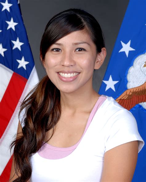 Commentary: Being a military spouse means looking forward, not back