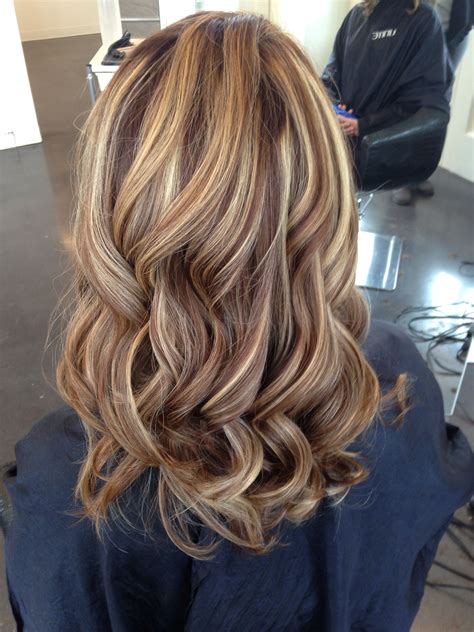Blonde Hair Caramel Highlights
