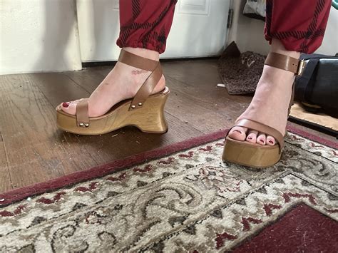 Kali Alaura on Twitter: "First tweet #shoes #Crushing #crushfetish #