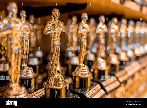 oscar statuette  res stock photography  images alamy