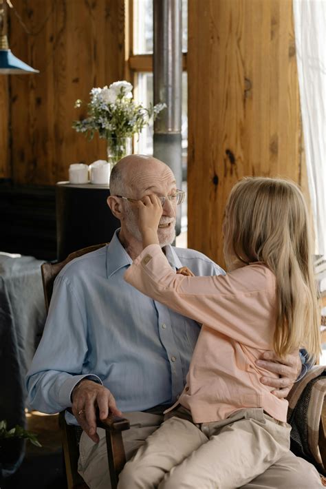 18 Yr Old Girl Photos, Download The BEST Free 18 Yr Old Girl Stock