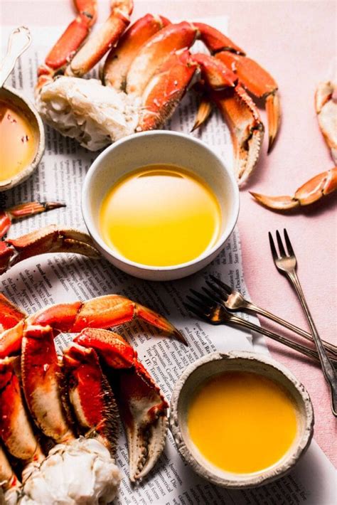 How to Make Butter for Crab Legs (4-Ways!)