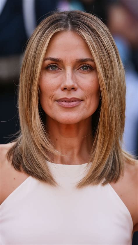 These fall hair colors for blondes reveal a surprising glow 39