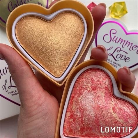 Хайлайтер для лица Makeup Revolution Blushing Hearts ⠀ Хайлайтер ...