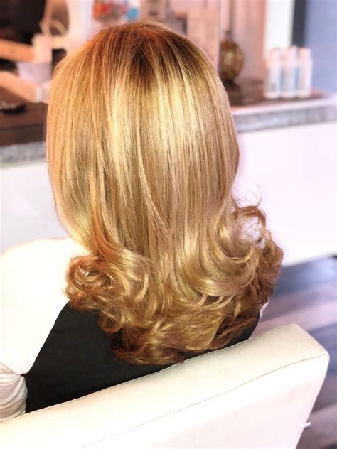 customer blow dry blow-out hair styling from the popular blow-dry brand ...