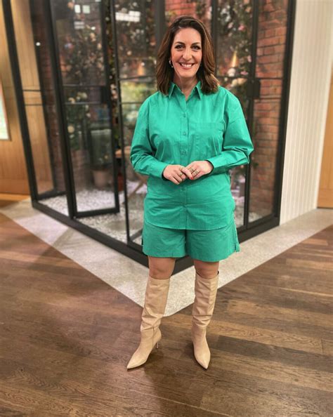 Soraya Lavasani i TV4 – matchande grönt set | Femina
