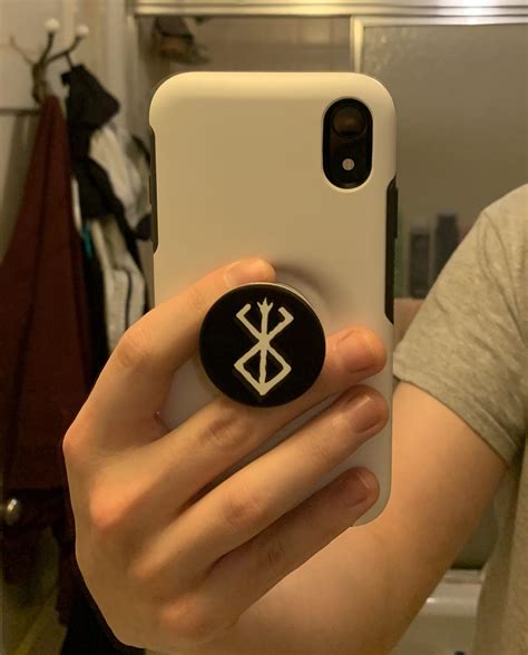 Received this cool popsocket as a gift the other day : r/Berserk