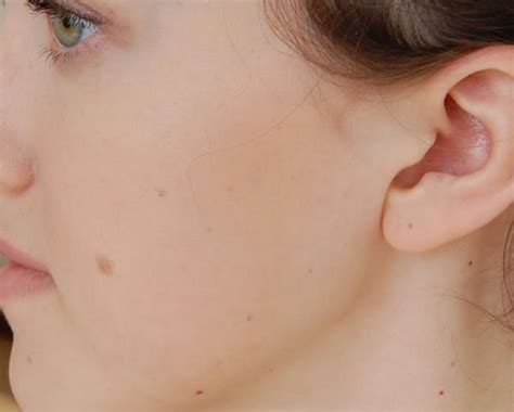 Идеальная тональная основа Lancome Teint Miracle. Оттенок 010 | Отзывы ...