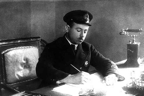Иван Дмитриевич Папанин — краткая биография | Биографии известных людей