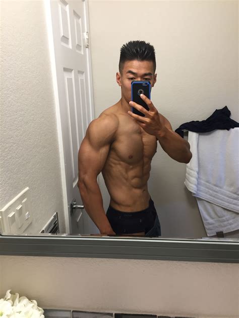 Best Poses For Gym Selfies at Georgia Broder blog