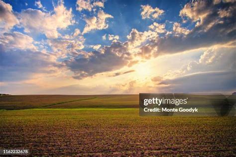 Iowa Landscape Photos and Premium High Res Pictures - Getty Images