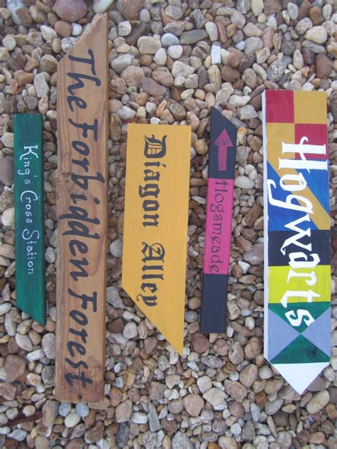 17 Best images about Harry Potter Signs on Pinterest | Miniature, Sweet ...