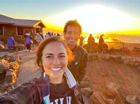 The 4 Best Haleakala Sunrise Tours (+ our 10% off code) - The Hawaii