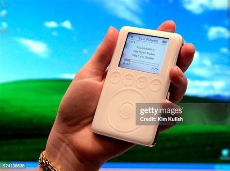 Ipod Launch Photos and Premium High Res Pictures - Getty Images