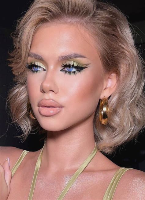 Пин от пользователя 🍒💋 на доске Makeup Tingz | Идеи макияжа, Макияж для ...