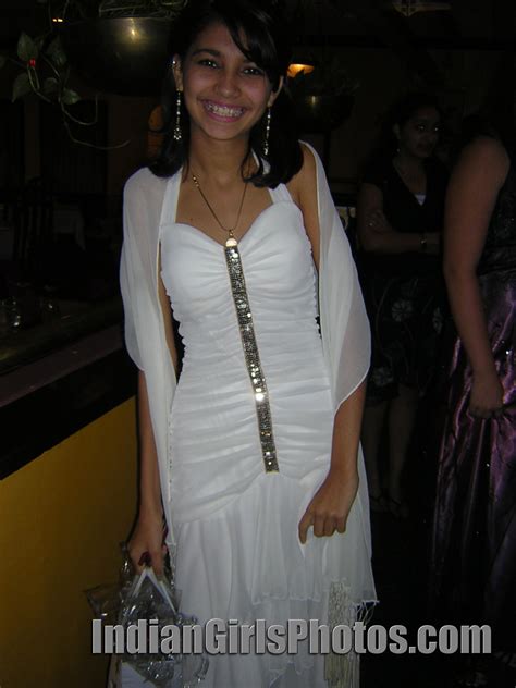 Lahore Girl Rabia - Indian Girls Club