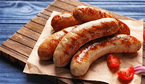 Cách làm xúc xích xông khói đơn giản dai ngon chuẩn vị - HAYAN.VN