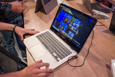 Asus bringt neue ZenBook-Modelle mit zur IFA 2017