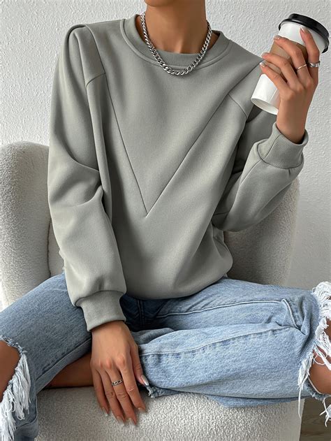 how to fold a sweatshirt