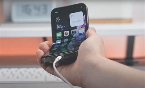 Новости — Умелец из Китая создал первый в мире складной iPhone