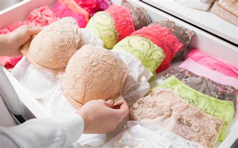 How Weight Loss Affects Your Breasts | WW Canada