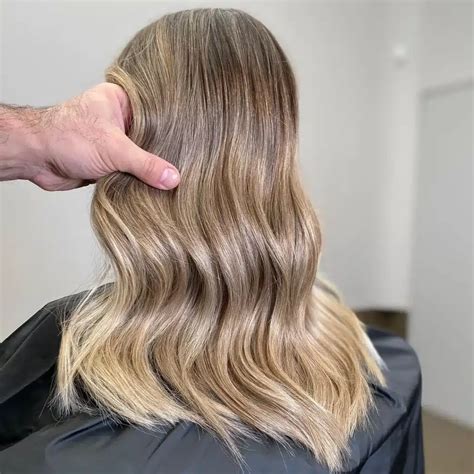 Mechas Airtouch: cómo se hacen, paso a paso | Coiffure