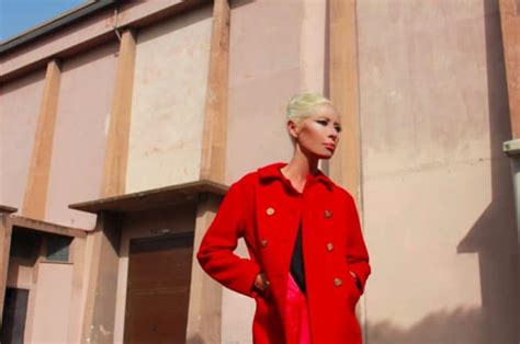 wendy james  album queen high straight   withguitars