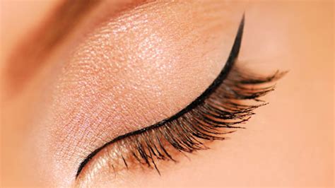 Thin Lizzy NZ | Precision Liquid Eyeliner