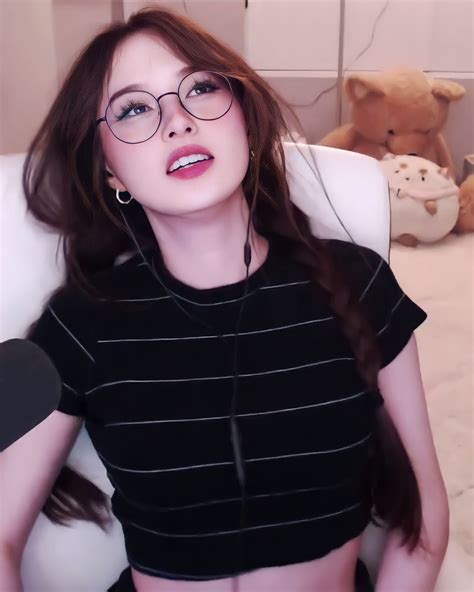 TinaKitten : r/OfflinetvGirls