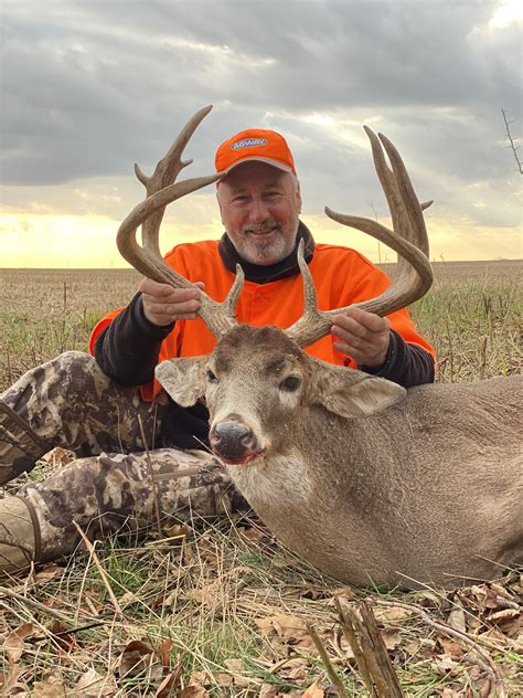 Campbell Illinois Whitetails – The Hunt of A Lifetime