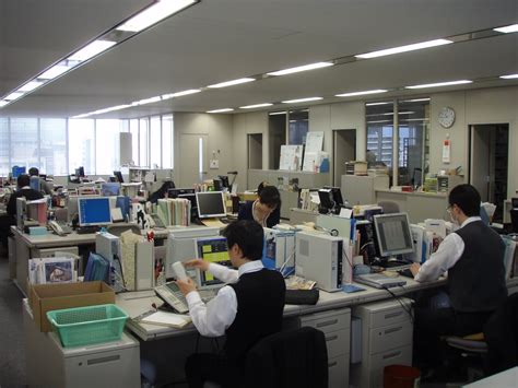 Why Do Japanese Like Open Plan Offices? | MANABINK