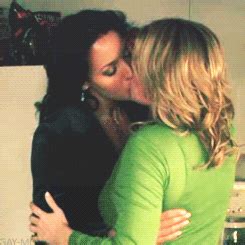 serie lesbianas Lesbians Kissing, Shane Mccutcheon, Katherine Moennig