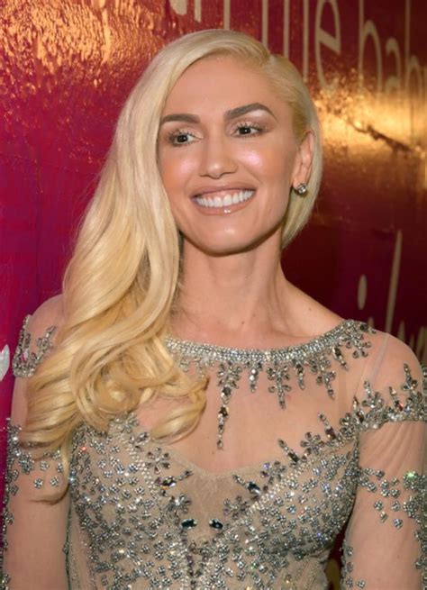 Fans shocked by Gwen Stefani's 'unrecognisable' new look - NZ Herald