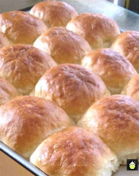 Simone's Soft Bread Rolls | Lovefoodies