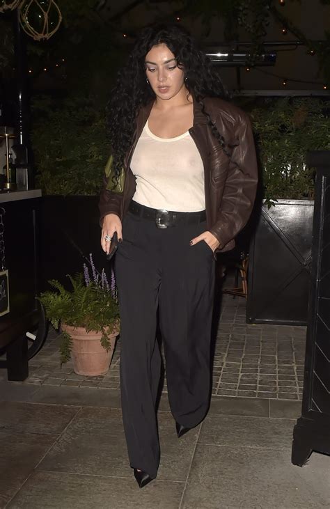 Charli Xcx Sheer White Top Boobs Nipples - Hot Celebs Home