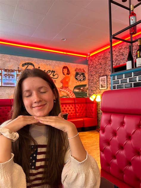 emma (@emmaabakerr) • Instagram photos and videos